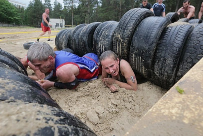 В Калинковичах впервые прошли гонки с препятствиями Zone Race